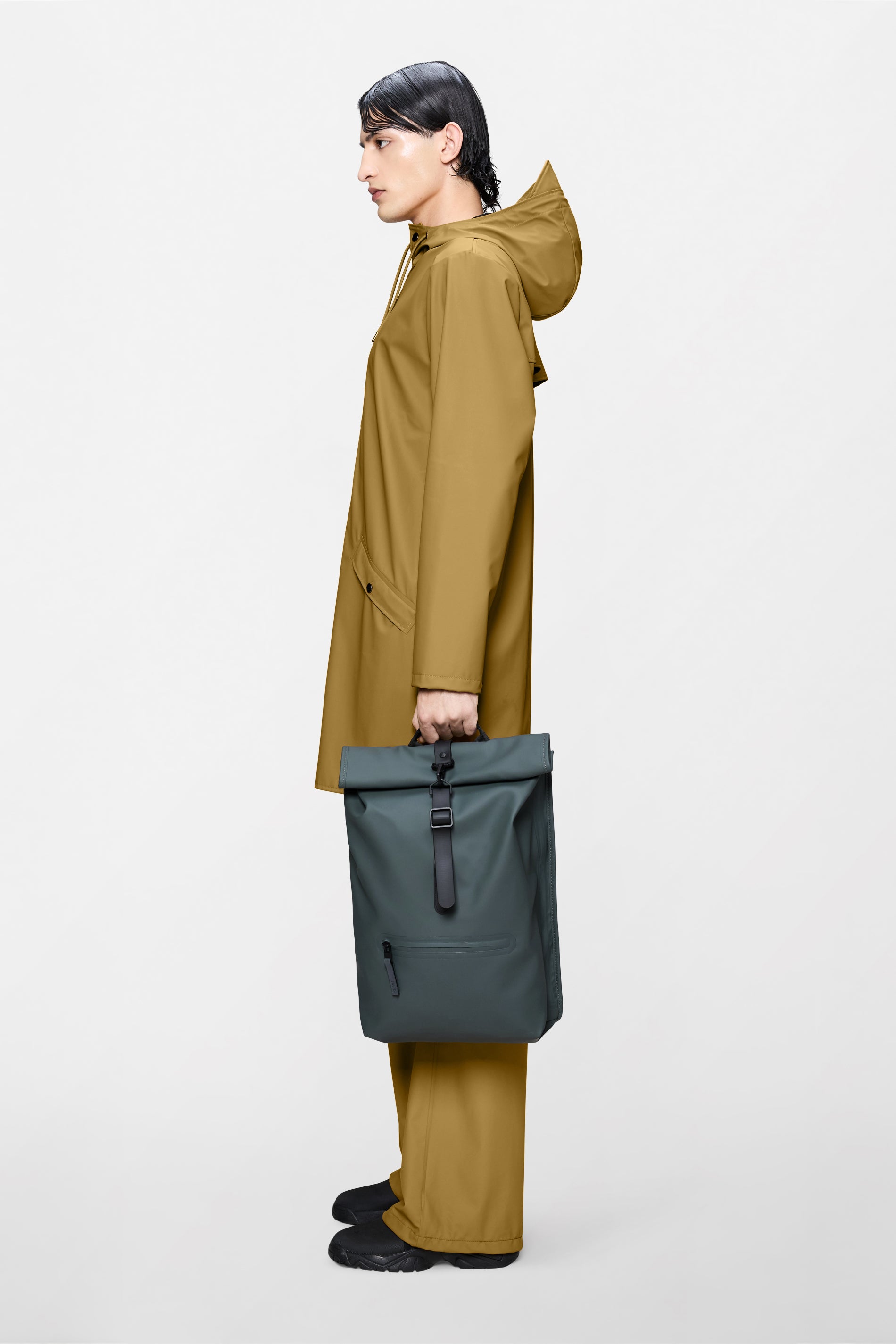 RAINS Rolltop Rucksack Dark Grey 17L H60 x D11 x W32 cm Backpack