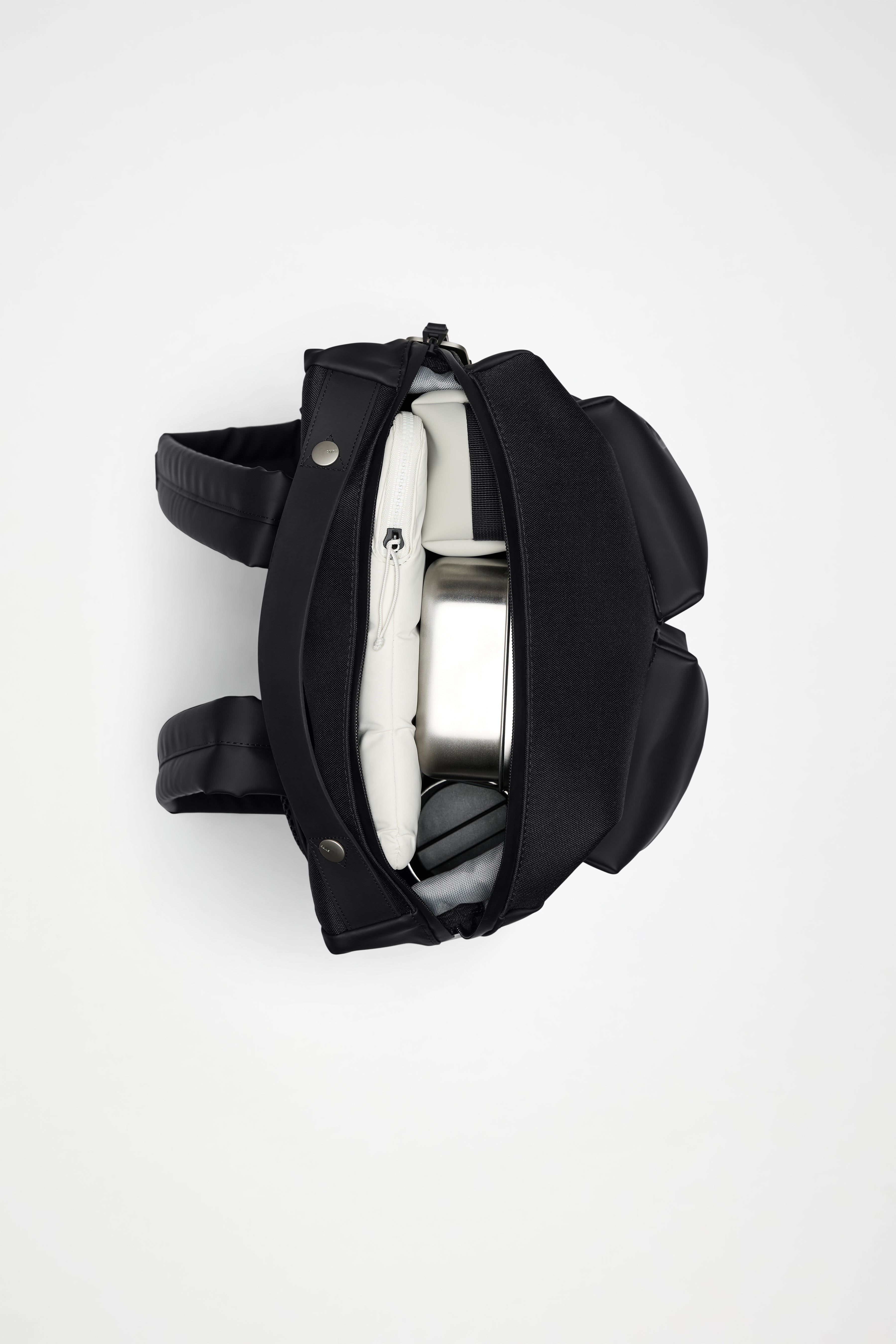 RAINS Otaru Backpack Black 16L H42 x D14 x W30 cm Backpack