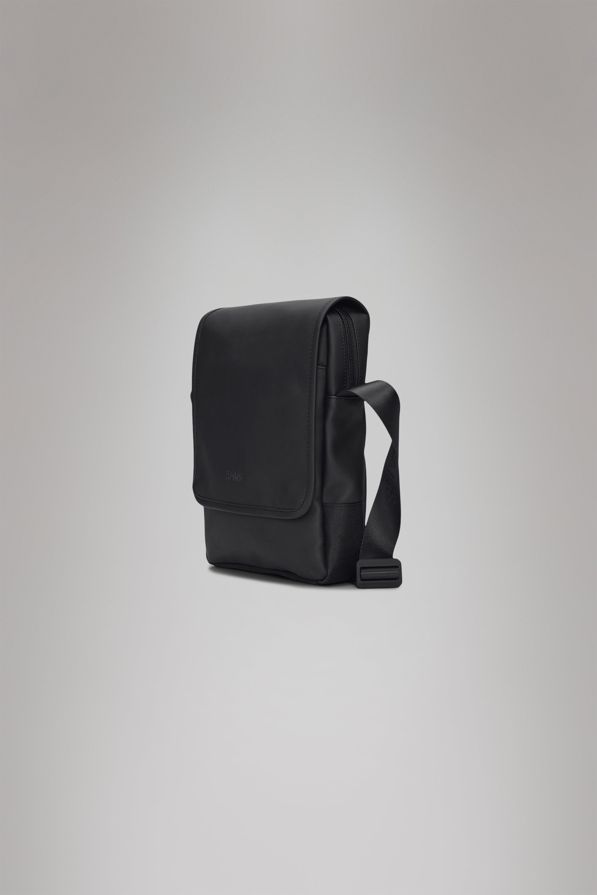RAINS Trail Reporter Bag Black 3.40L H27 x D6 x W21 cm Crossbody