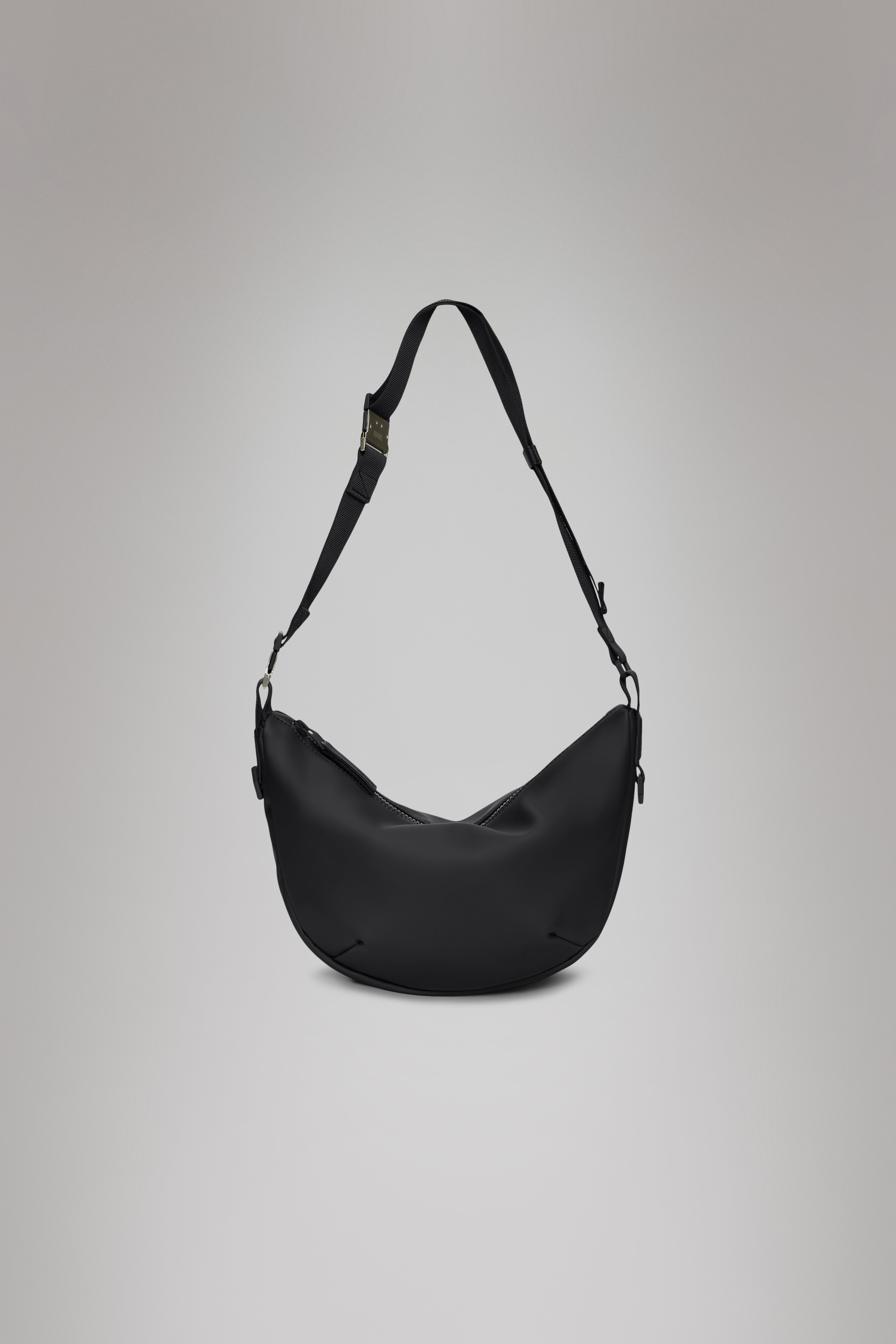 RAINS Valera Shoulder Bag Black 23L H22 x D10 x W35 cm Crossbody