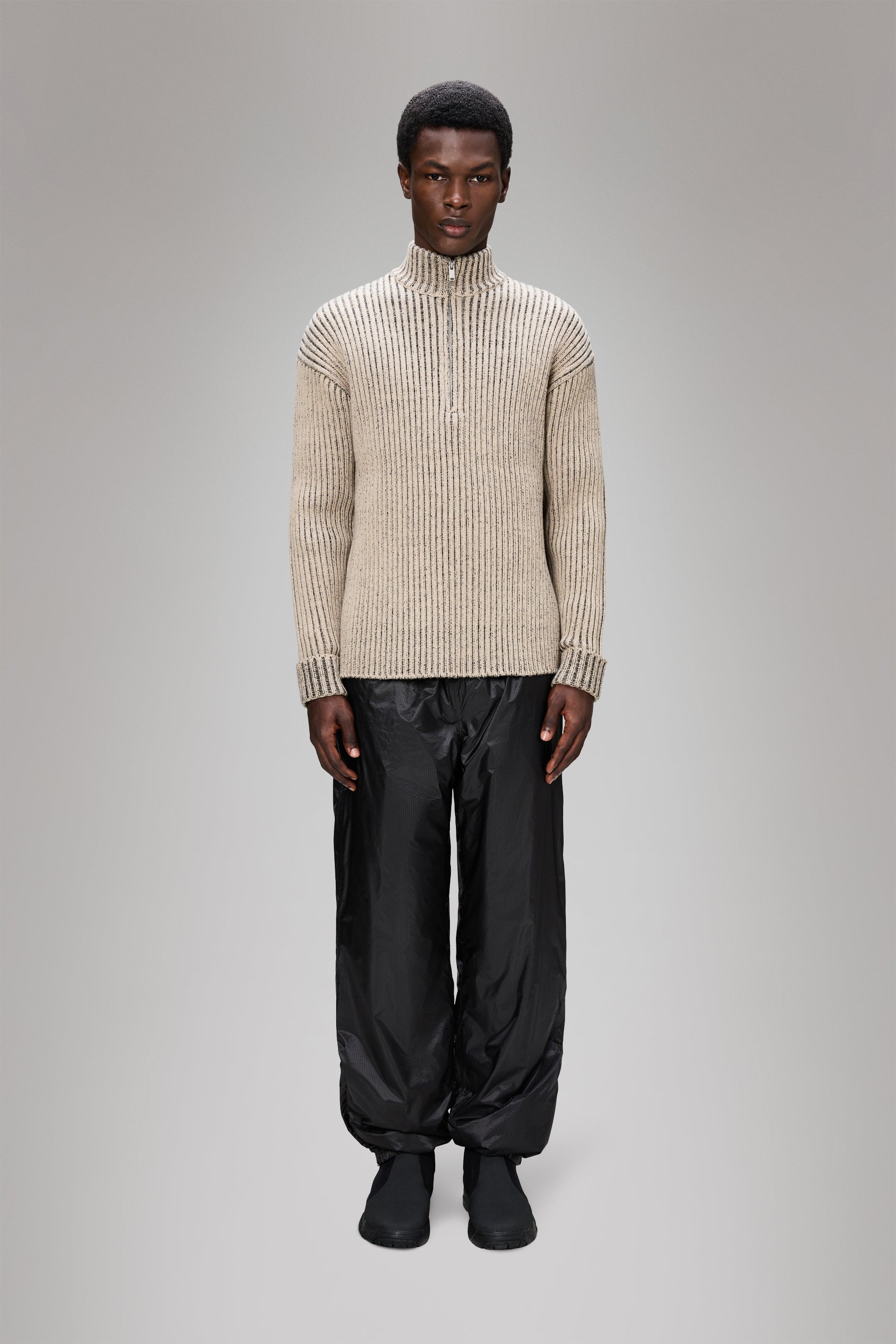 RAINS Sapa Half Zip Knit Beige/Black Half Zip