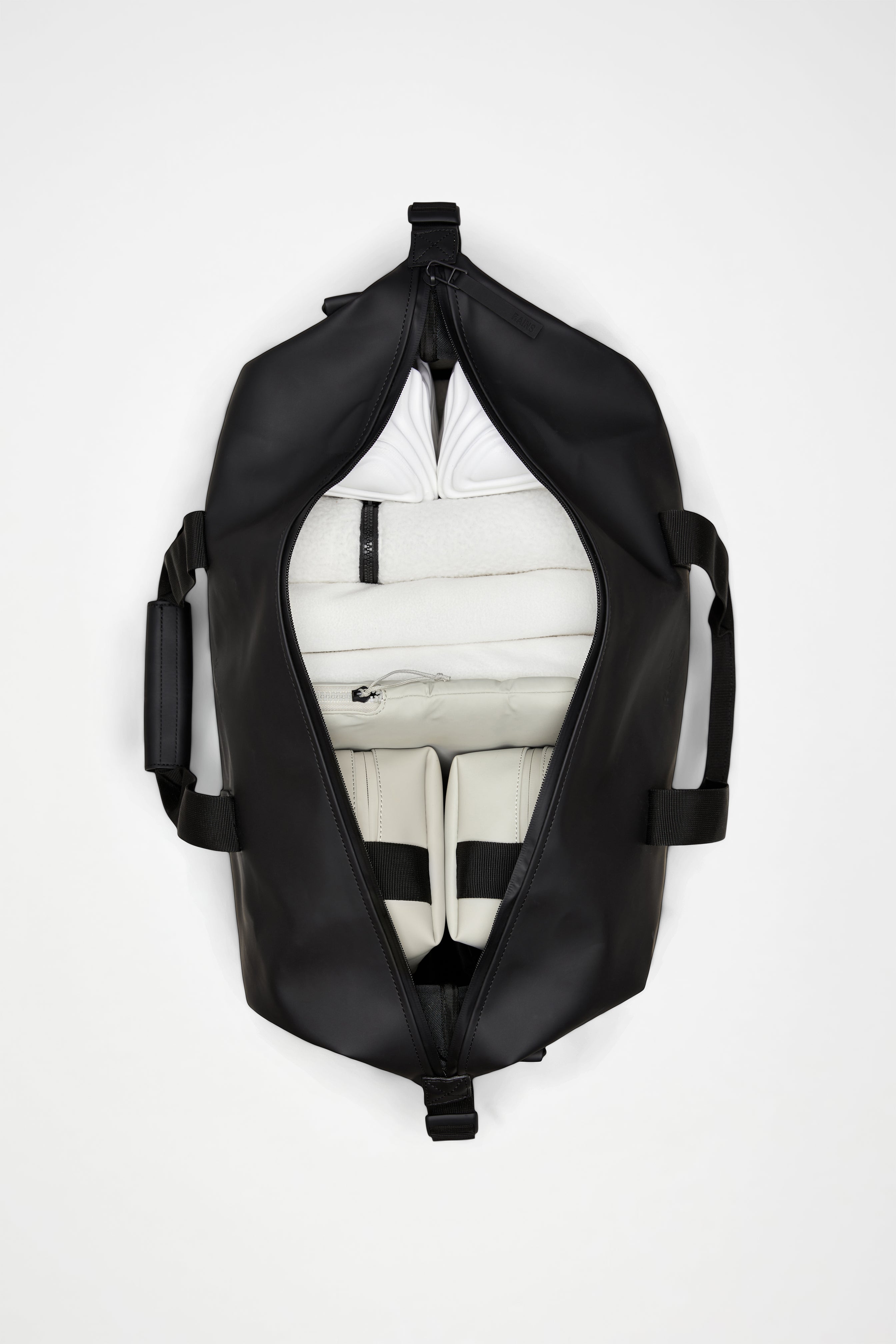 RAINS Hilo Weekend Bag Large Green 47L H29 x D28 x W60 cm Weekender