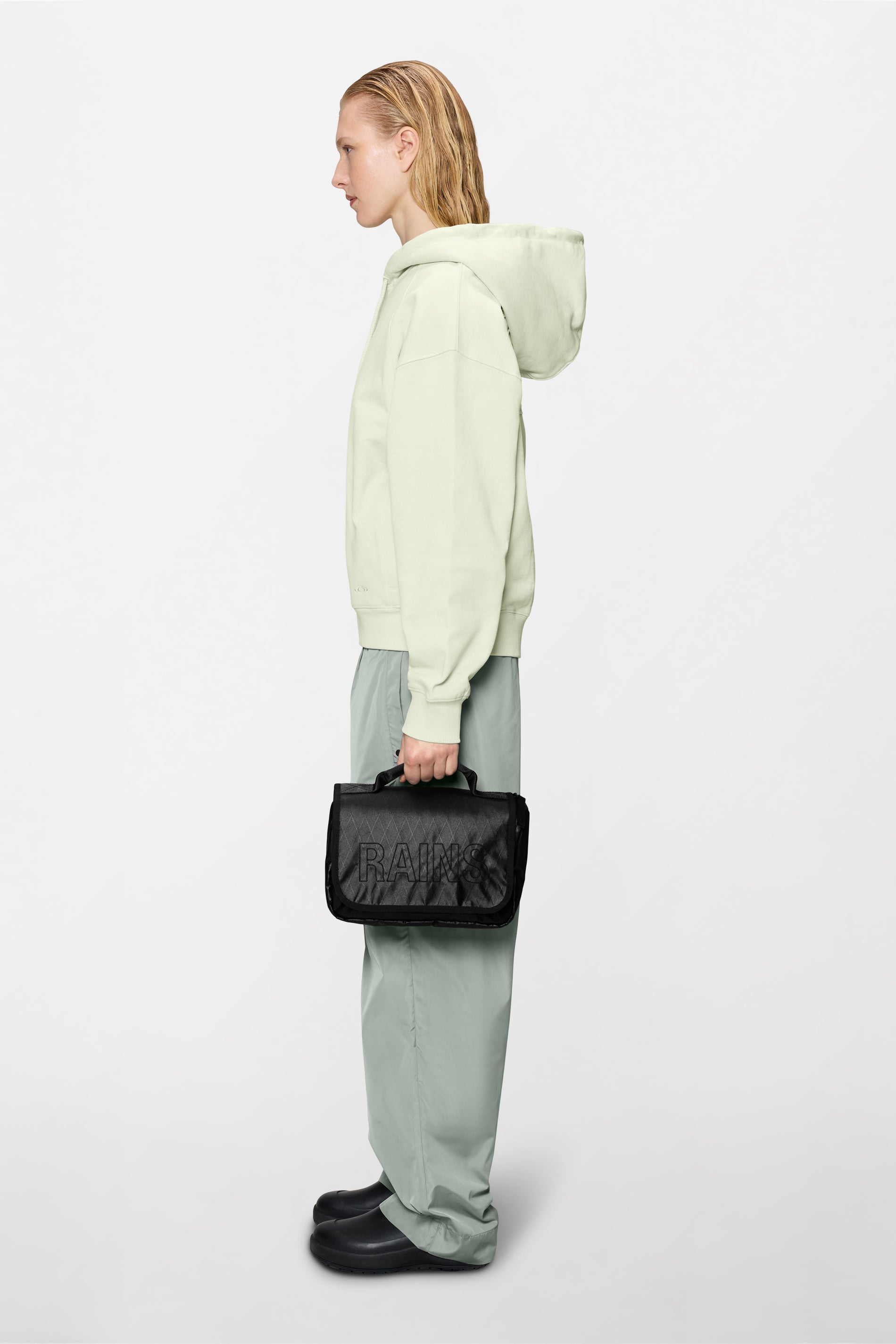 RAINS TexXel Wash Bag Jet Black 5.50L H16 x D12 x W27 cm Wash Bag