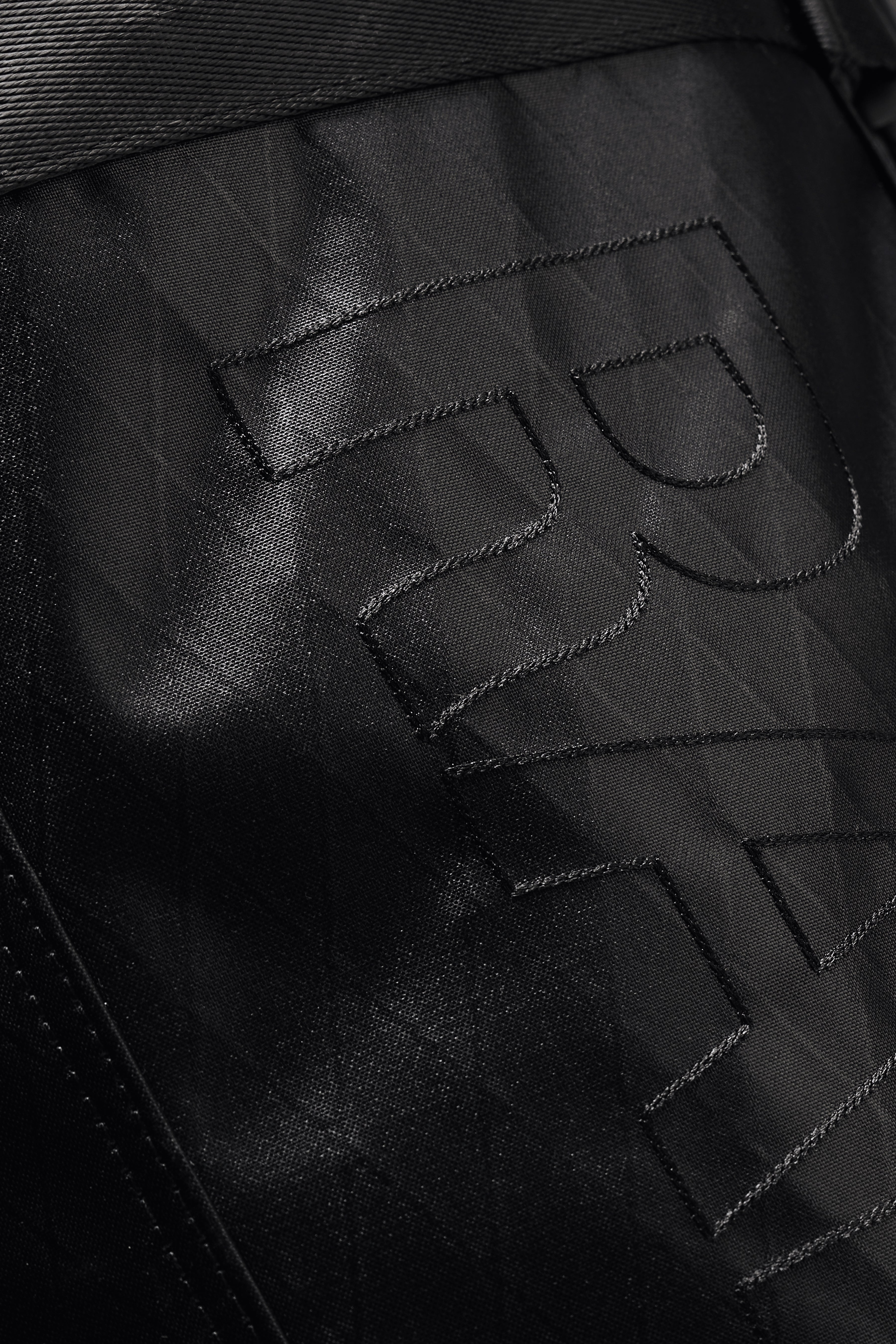 RAINS TexXel Cabin Bag Jet Black 35L H55 x D20 x W31 cm Cabin