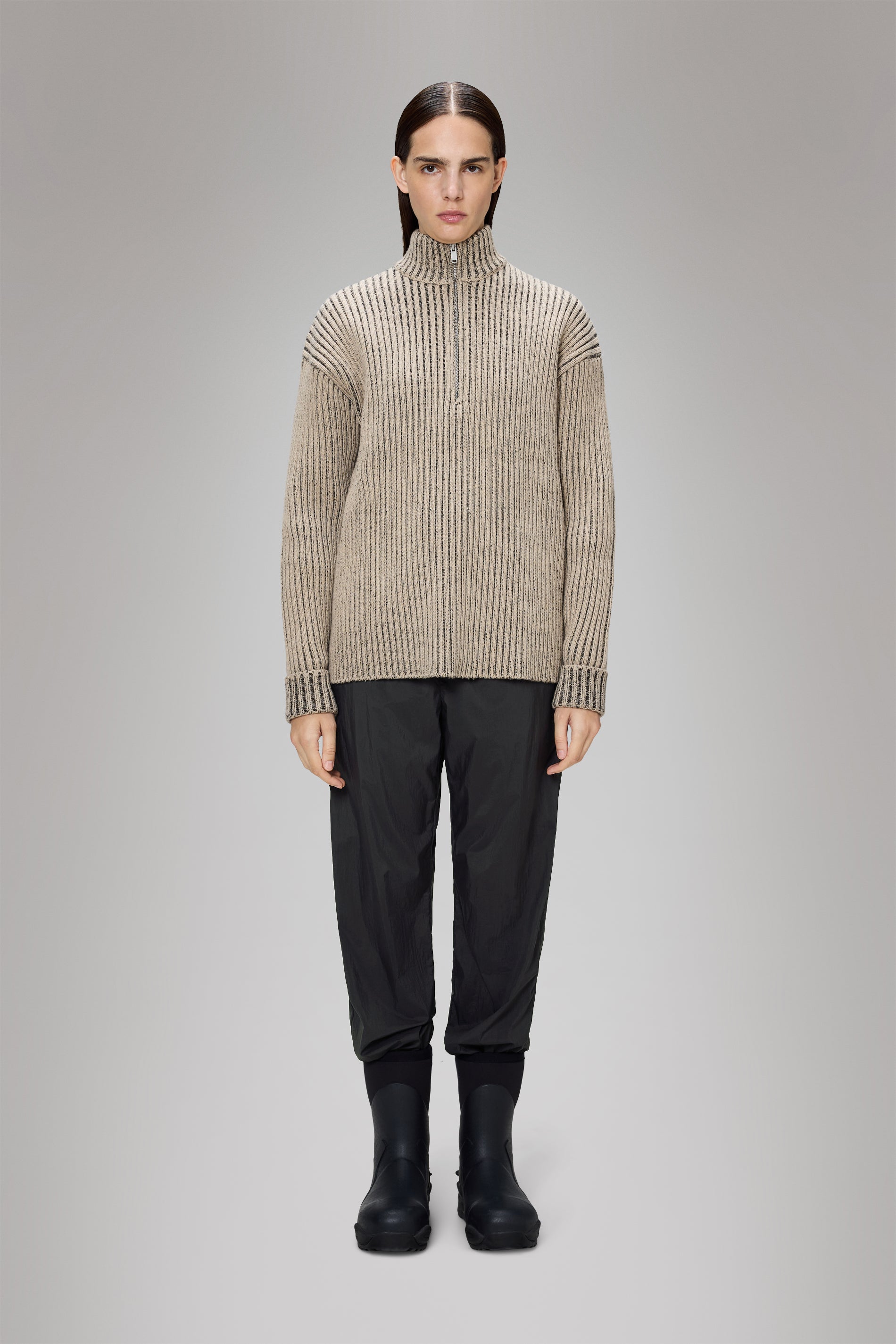 RAINS Sapa Half Zip Knit Beige/Black Half Zip