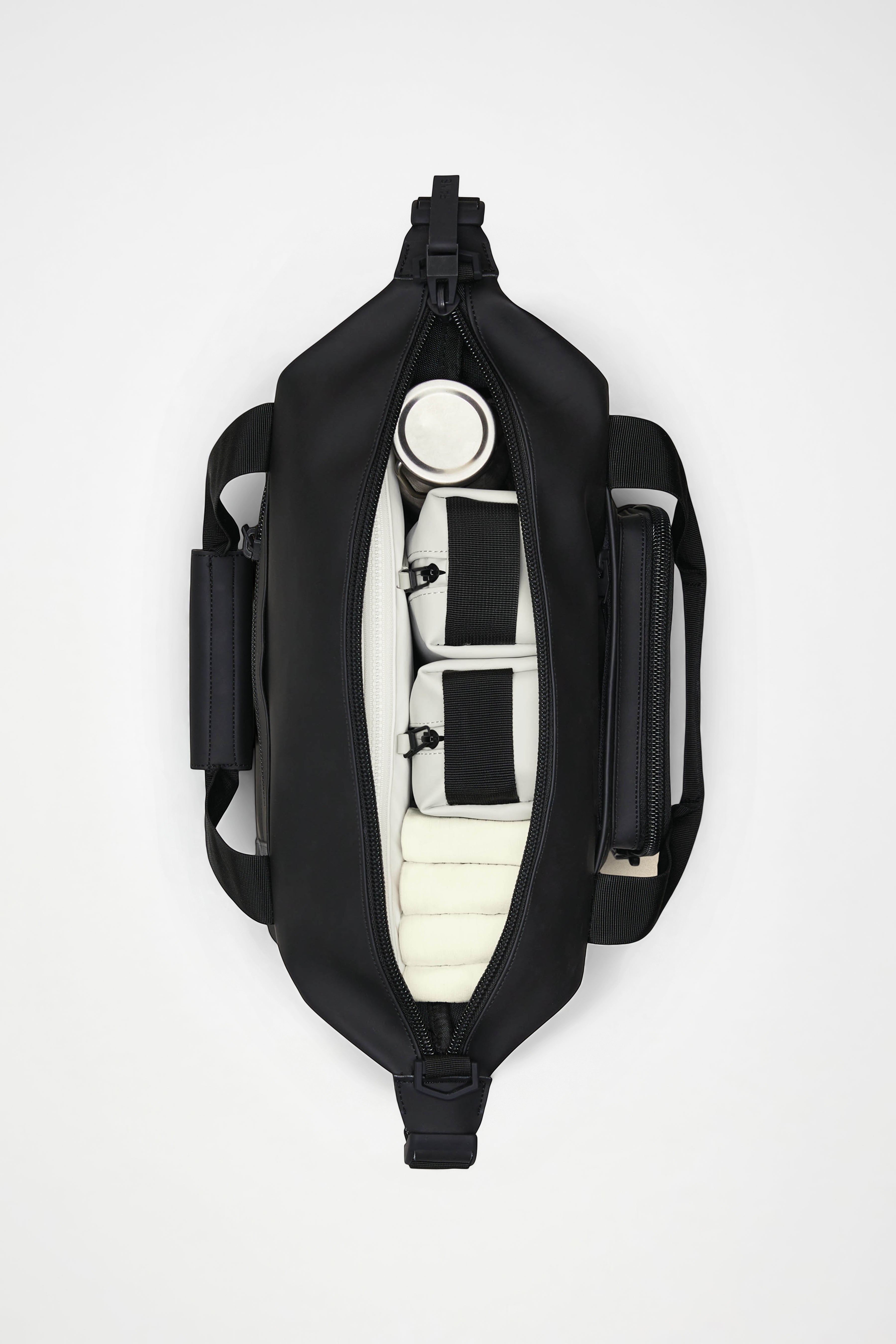 RAINS Texel Kit Bag Black 20.50L H32 x D16 x W34 cm Weekender