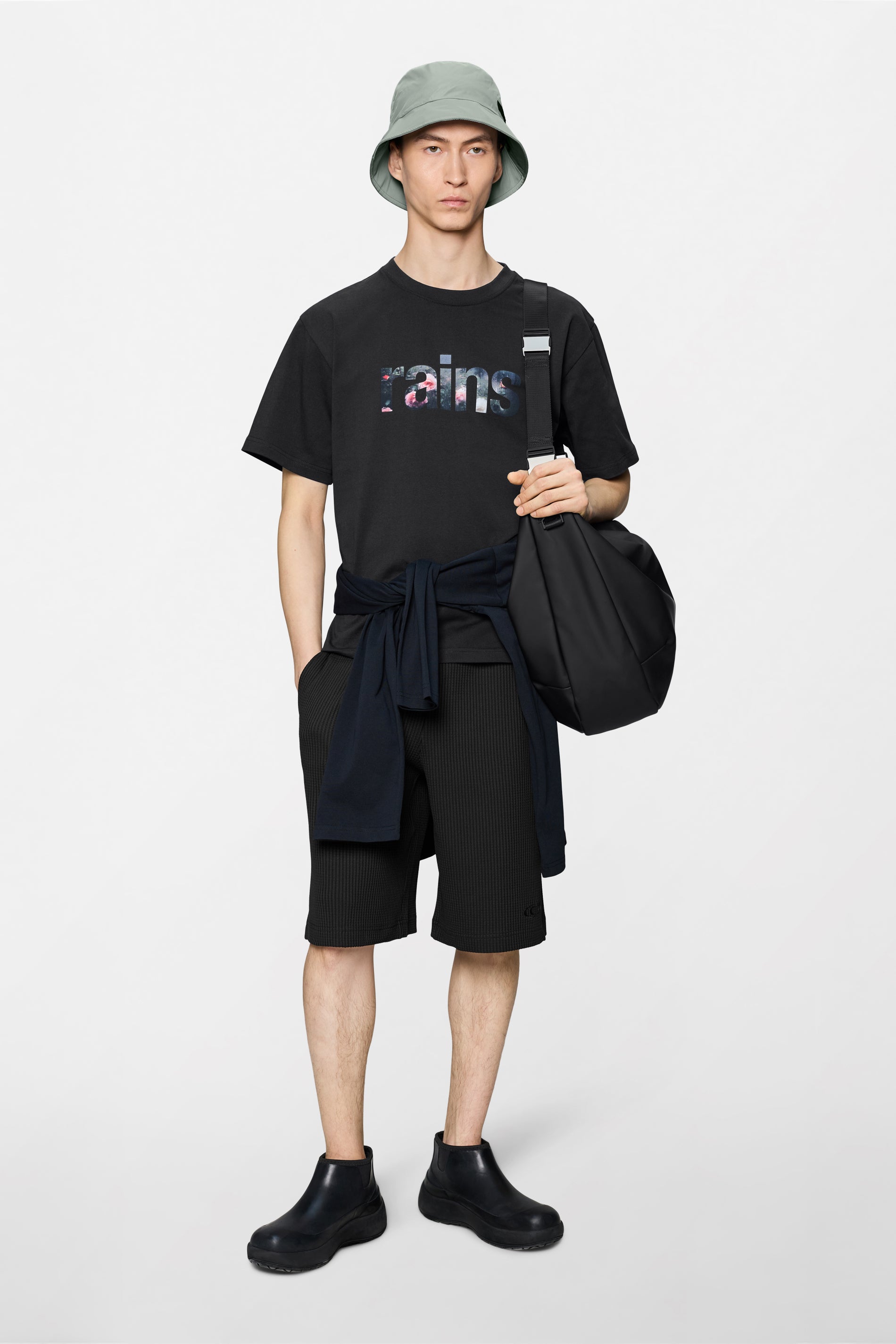 RAINS Classic T-shirt Roses Black Short Sleeve