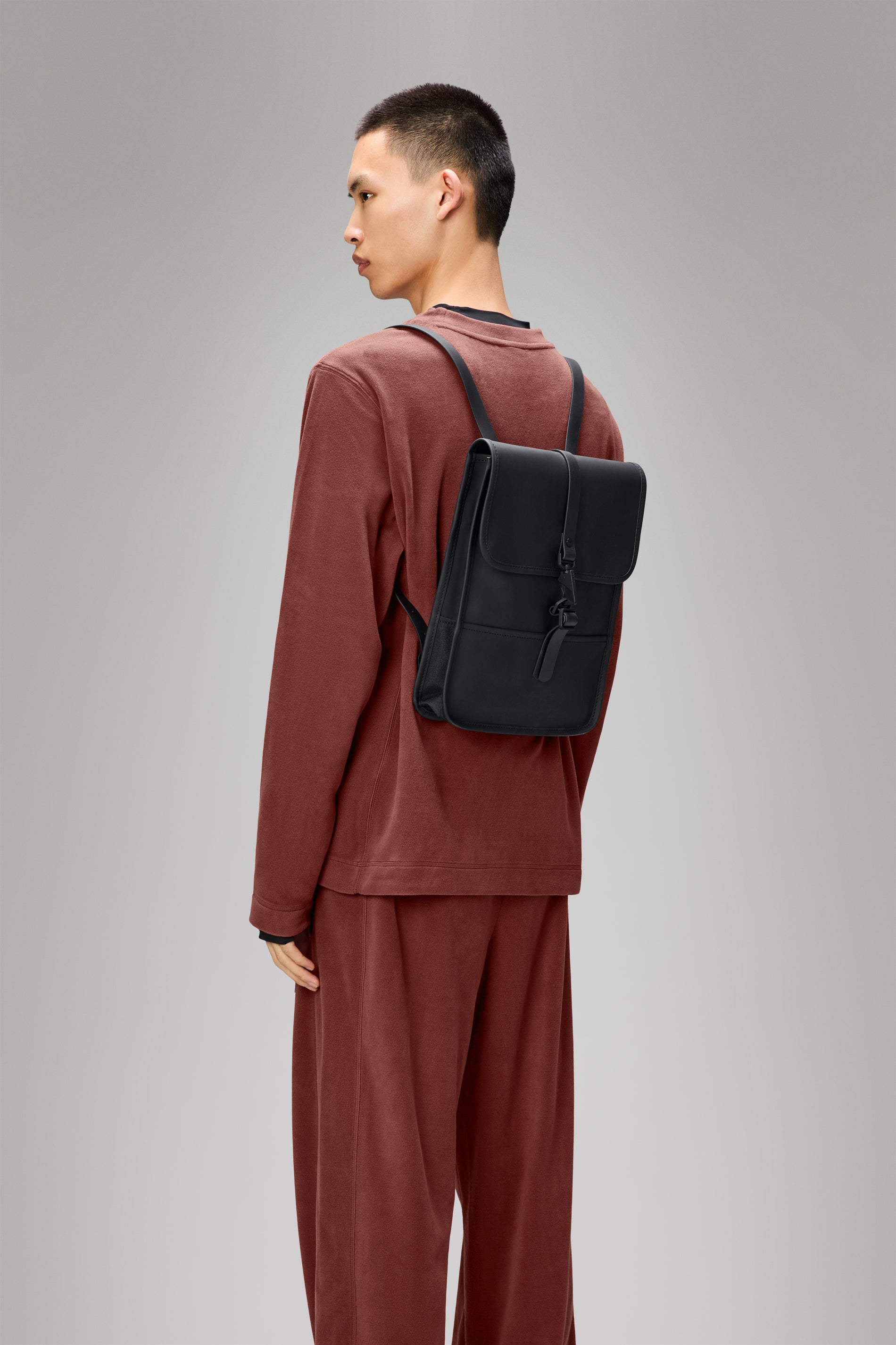 RAINS Backpack Micro Black 7L H35 x D7.50 x W27.50 cm Backpack