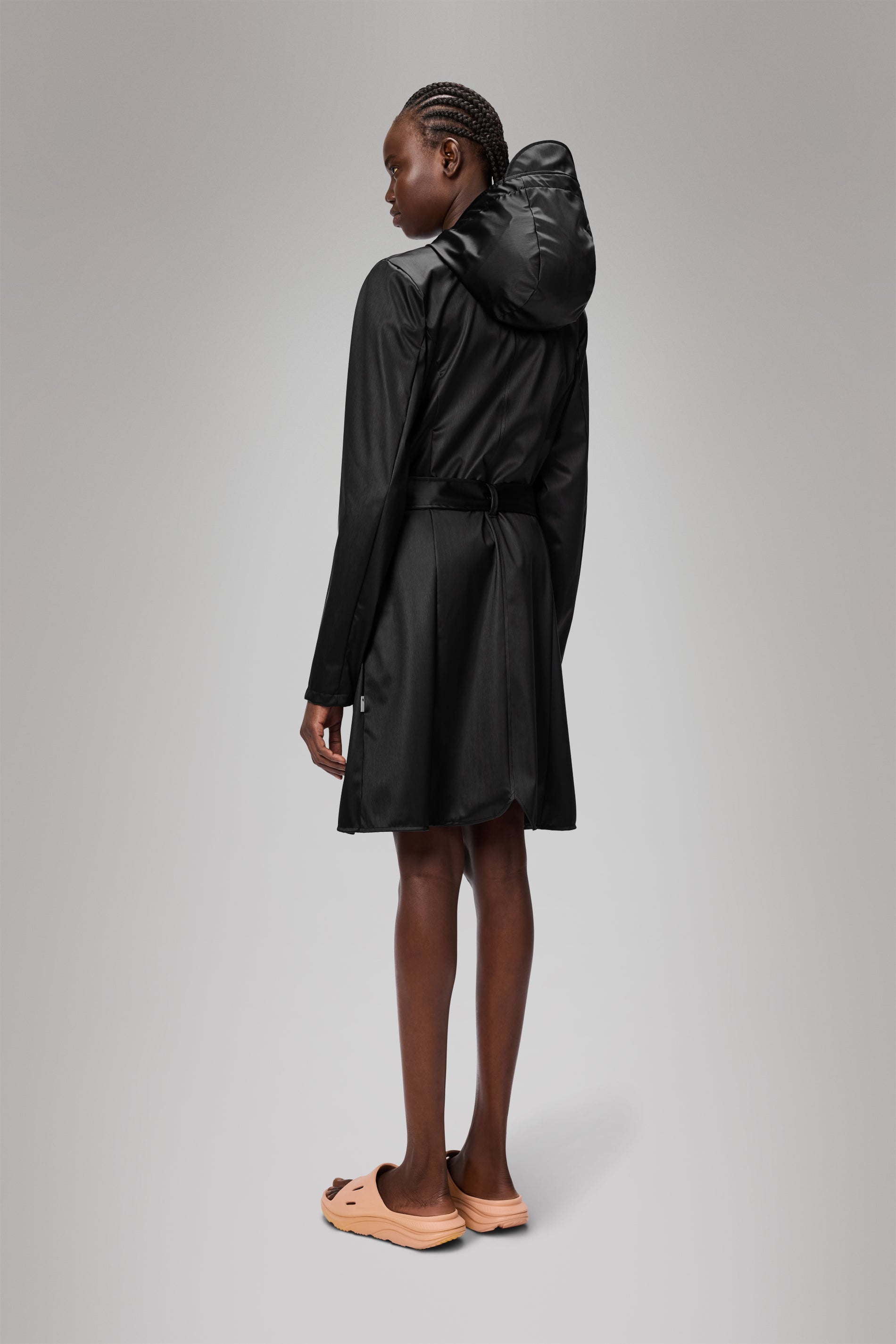 RAINS Curve Long Jacket
 Black Grain Jacket