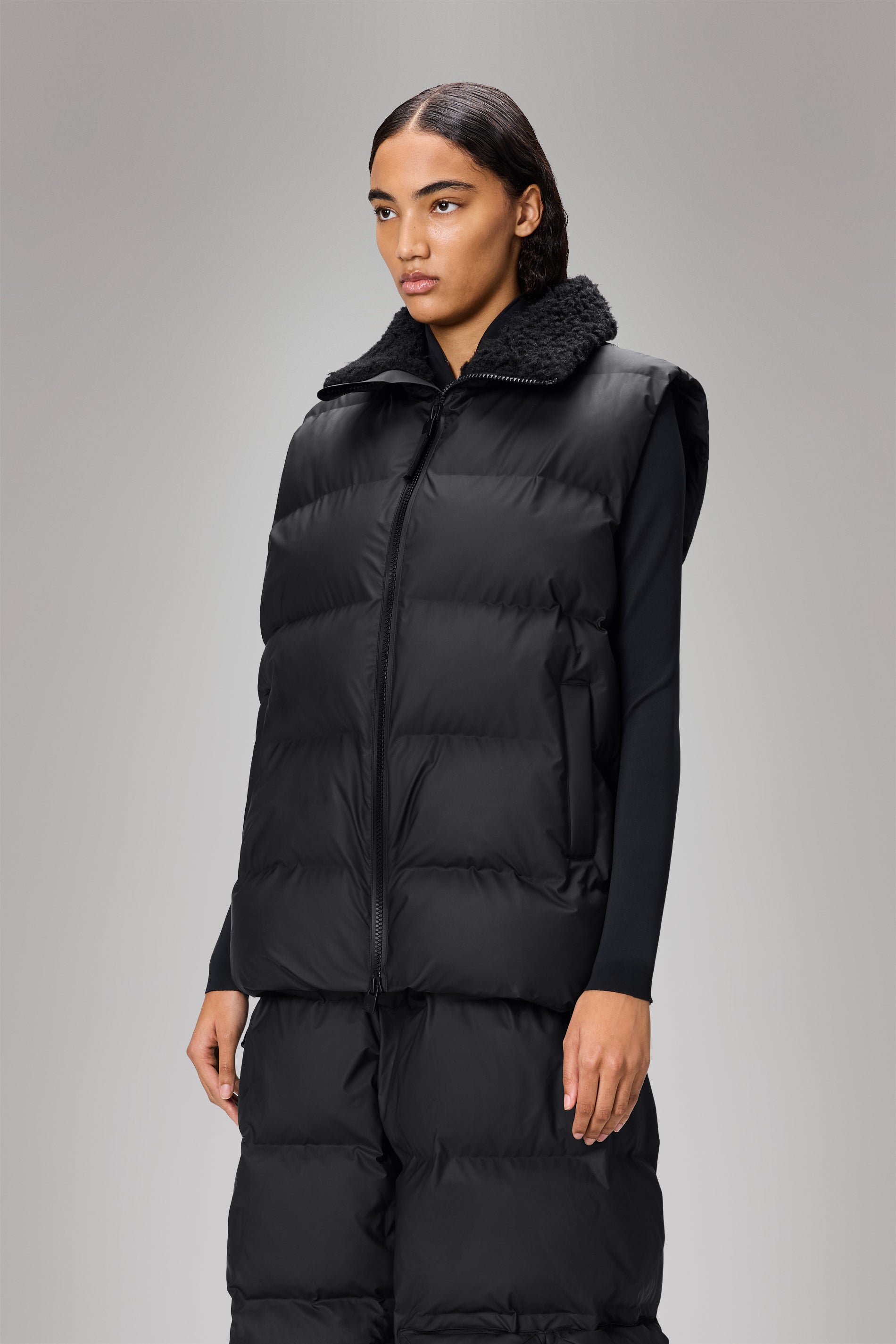 RAINS Alta Vision Puffer Vest Black Vest