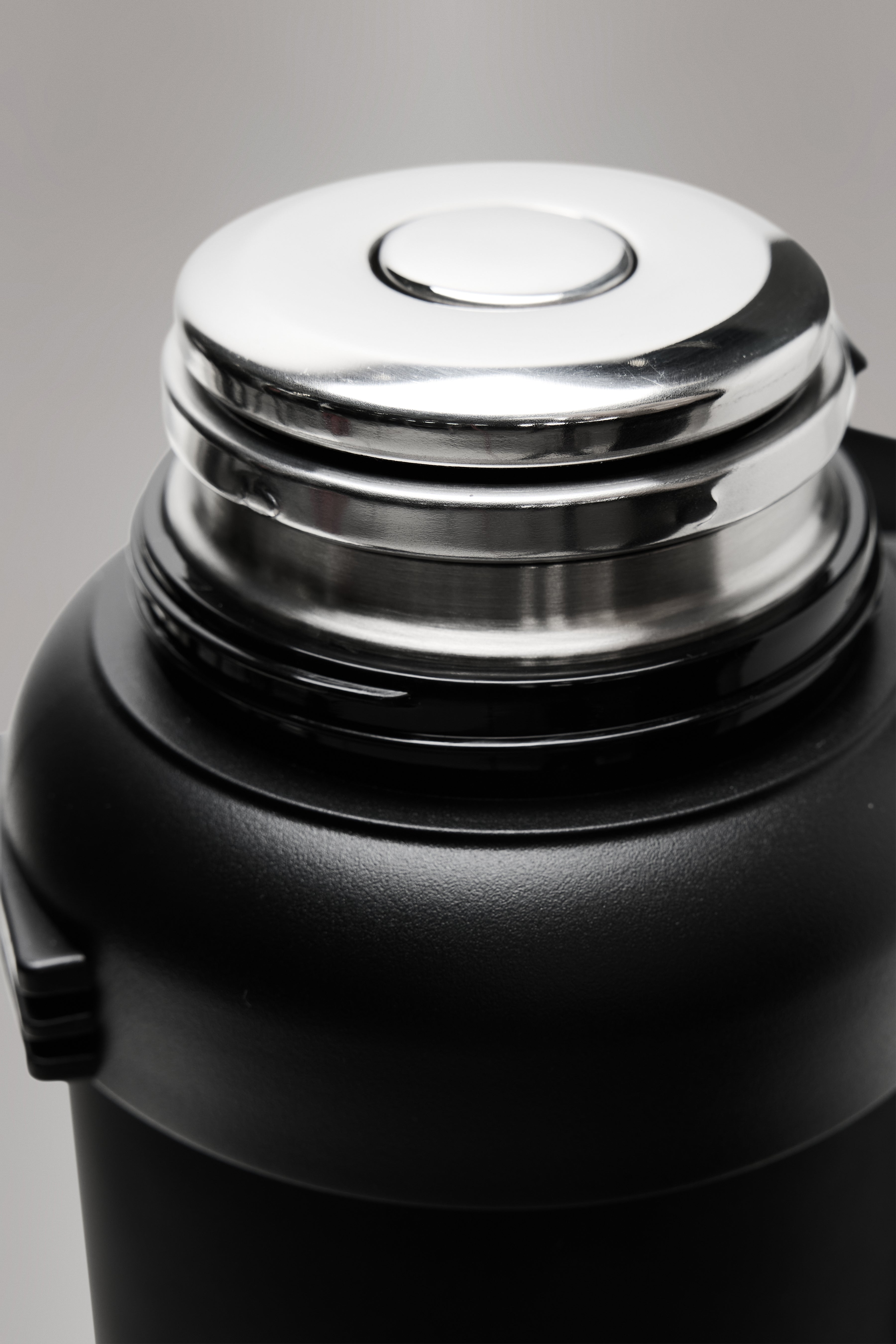 RAINS Stainless Steel Tumbler Vacuum Flask 1300ml Black Drink wear