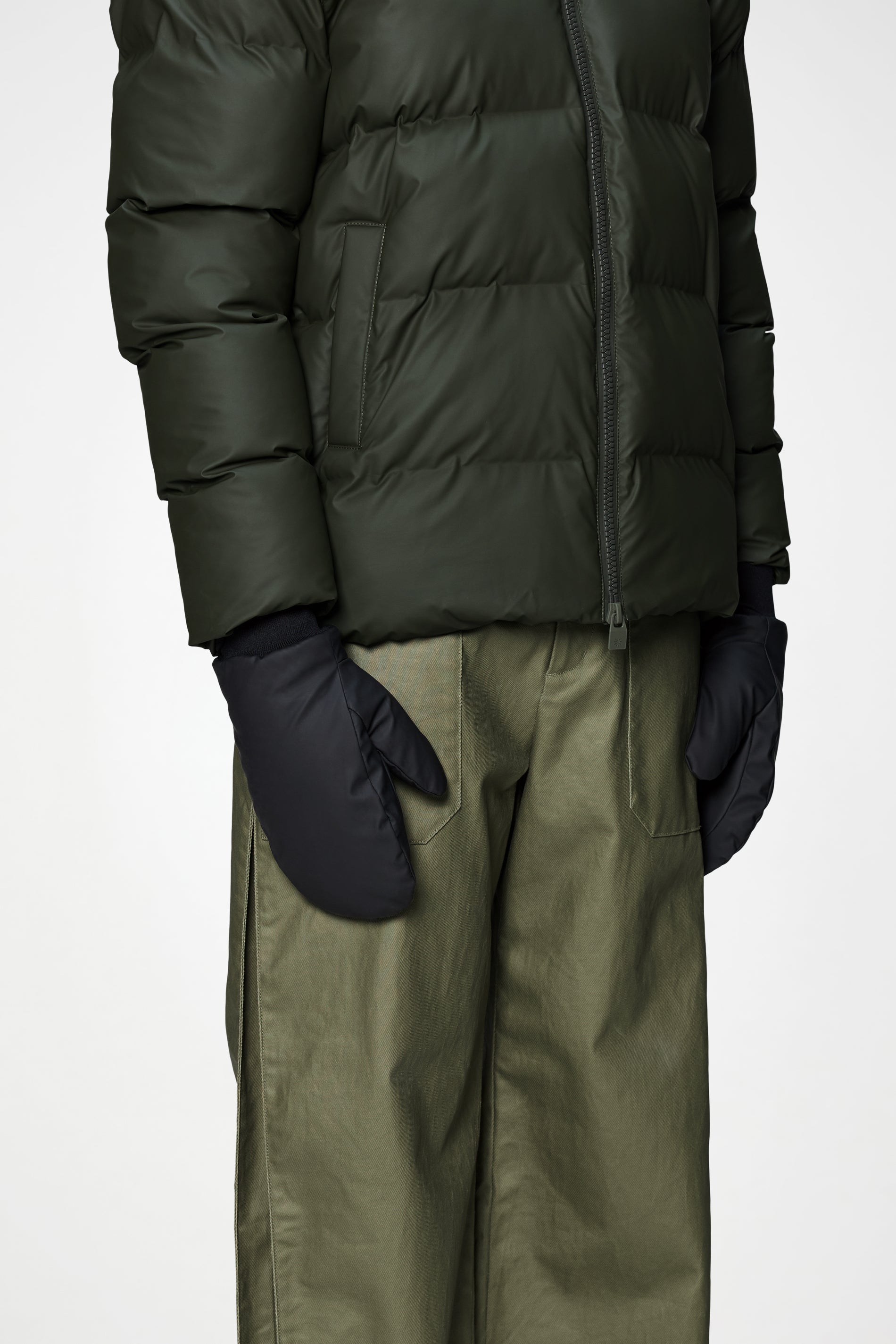 RAINS Alta Puffer Mittens Black Gloves & Mittens