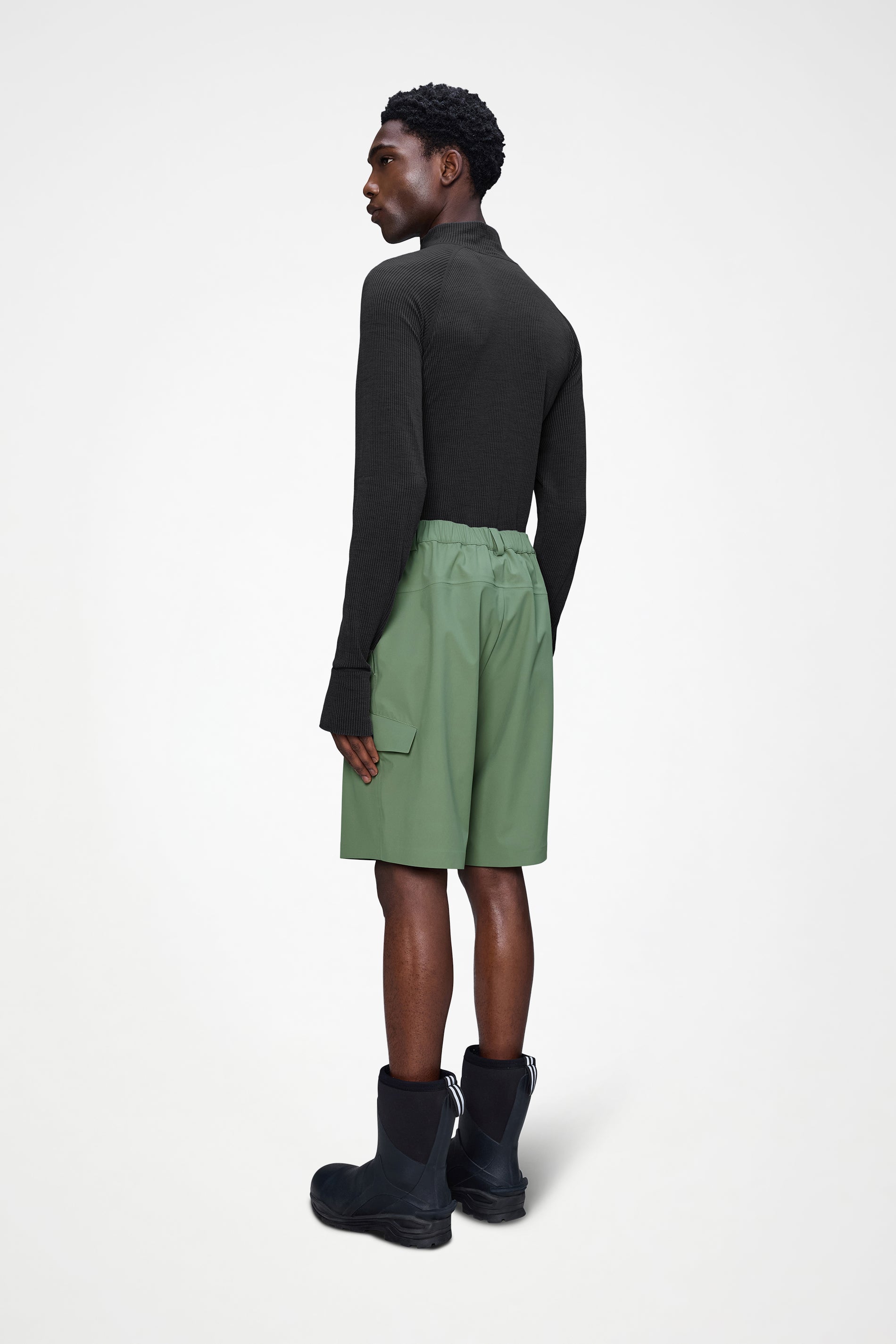 RAINS Suva Hardshell Shorts Well Pants