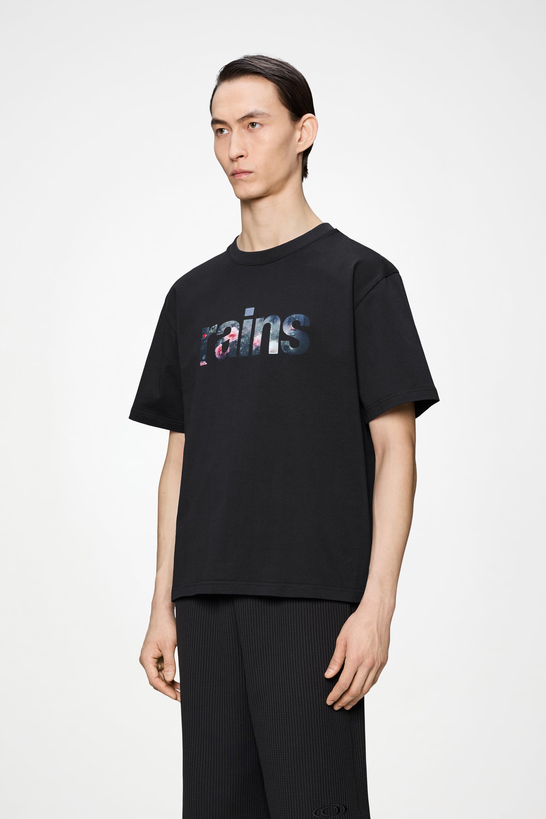 RAINS Classic T-shirt Roses Black Short Sleeve