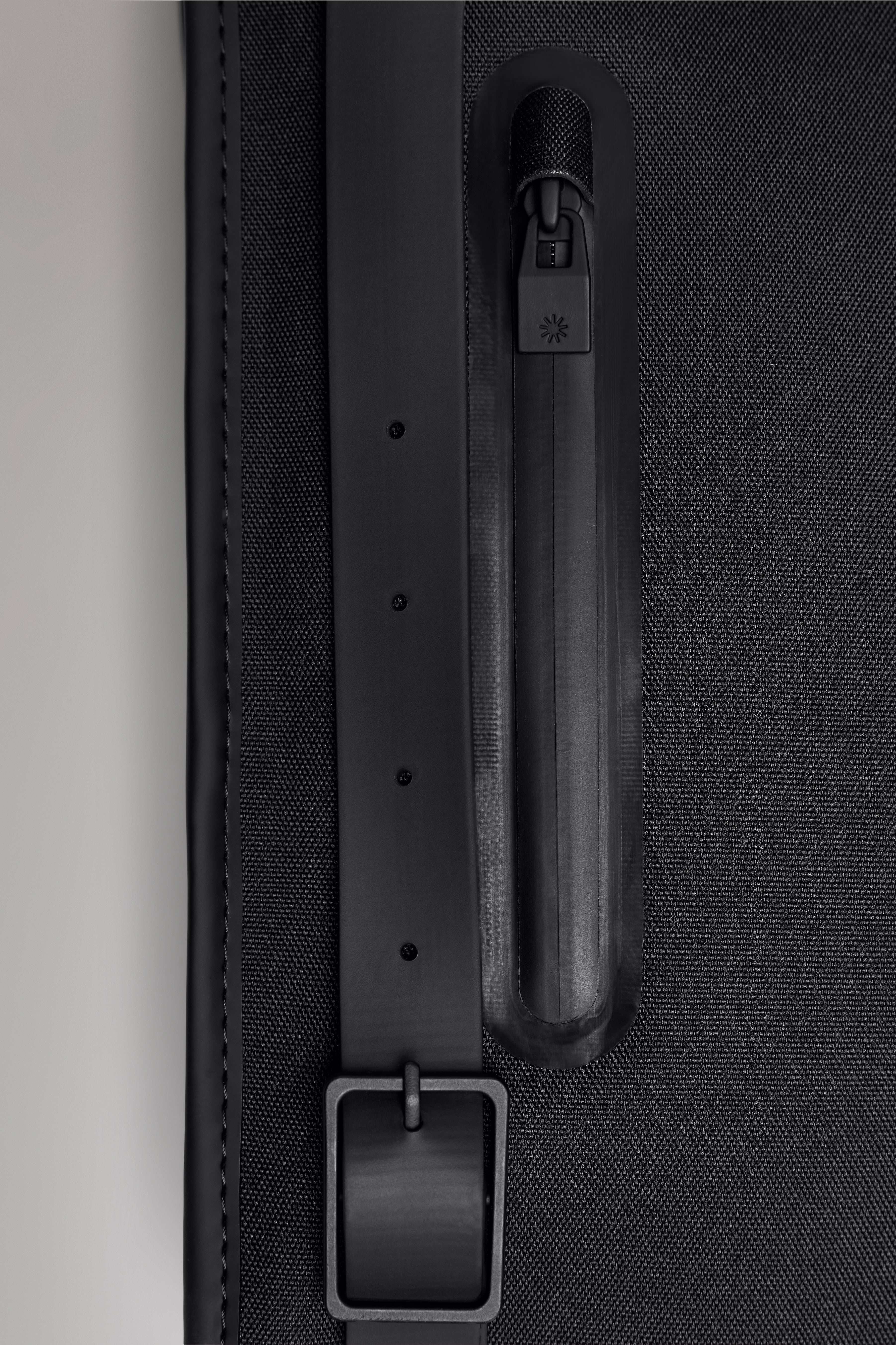 RAINS Backpack Mini Marsh 11L H44 x D10 x W29 cm Backpack