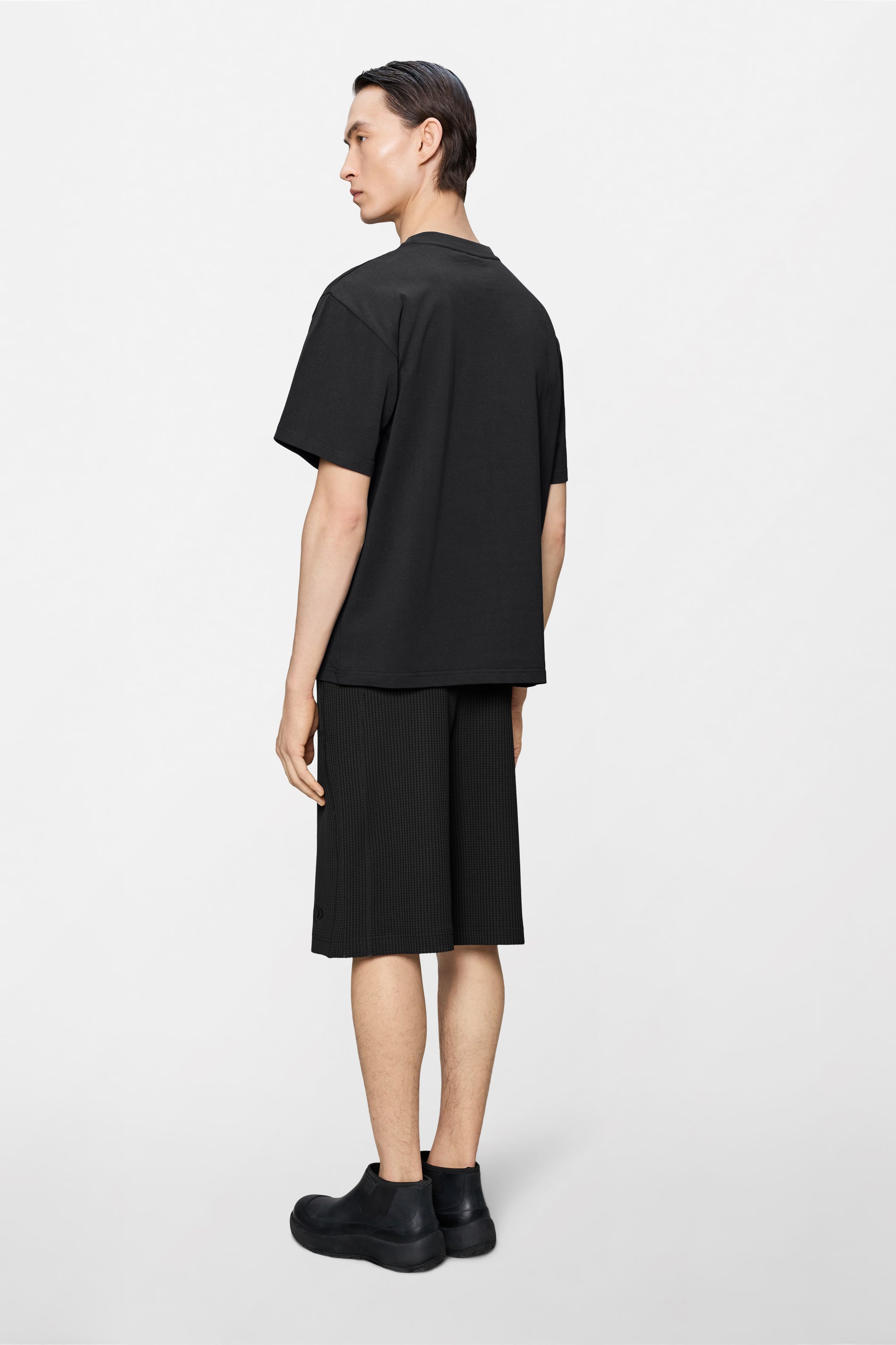 RAINS Classic T-shirt Roses Black Short Sleeve
