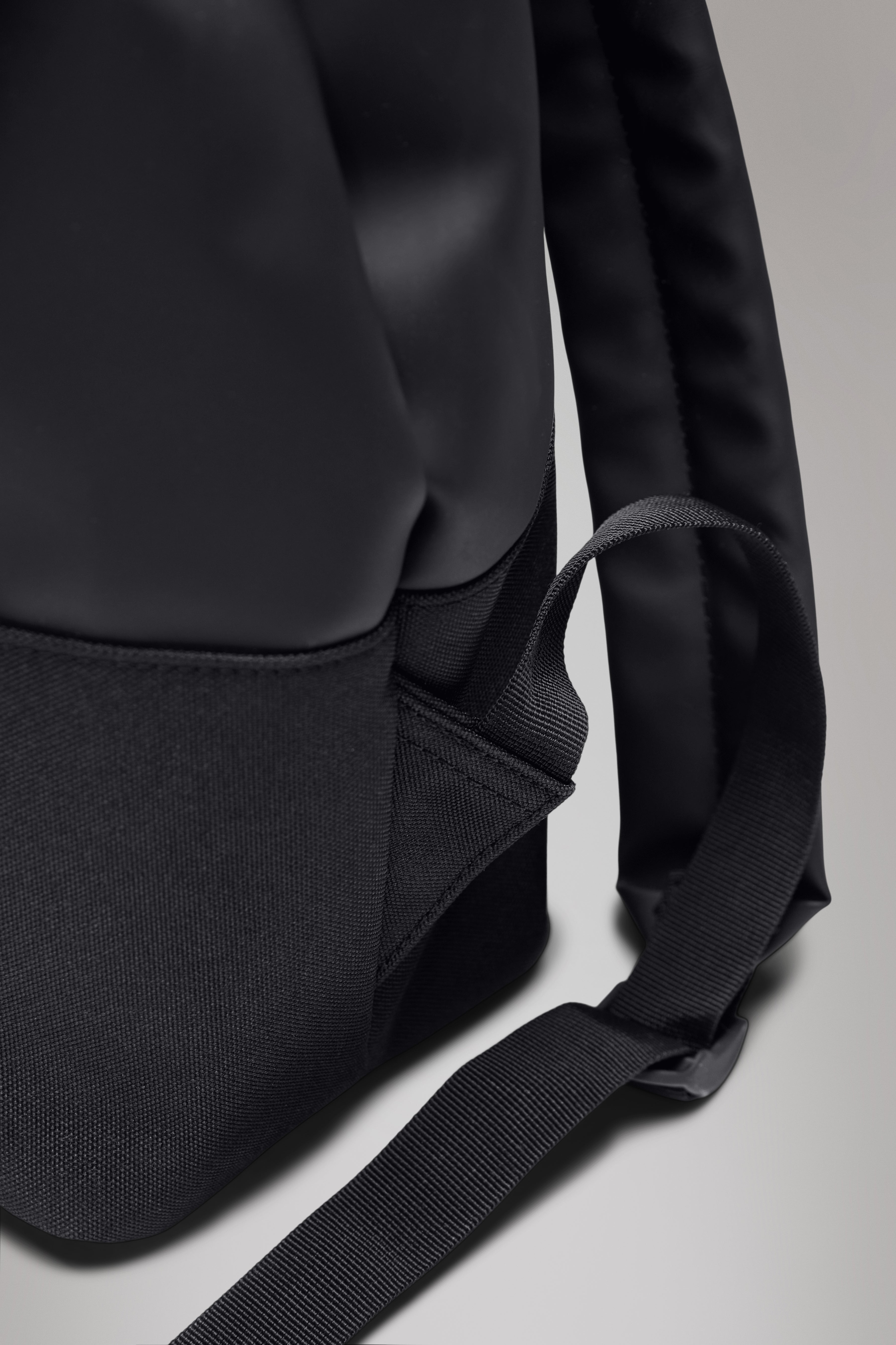 RAINS Trail MSN Bag Black Backpack