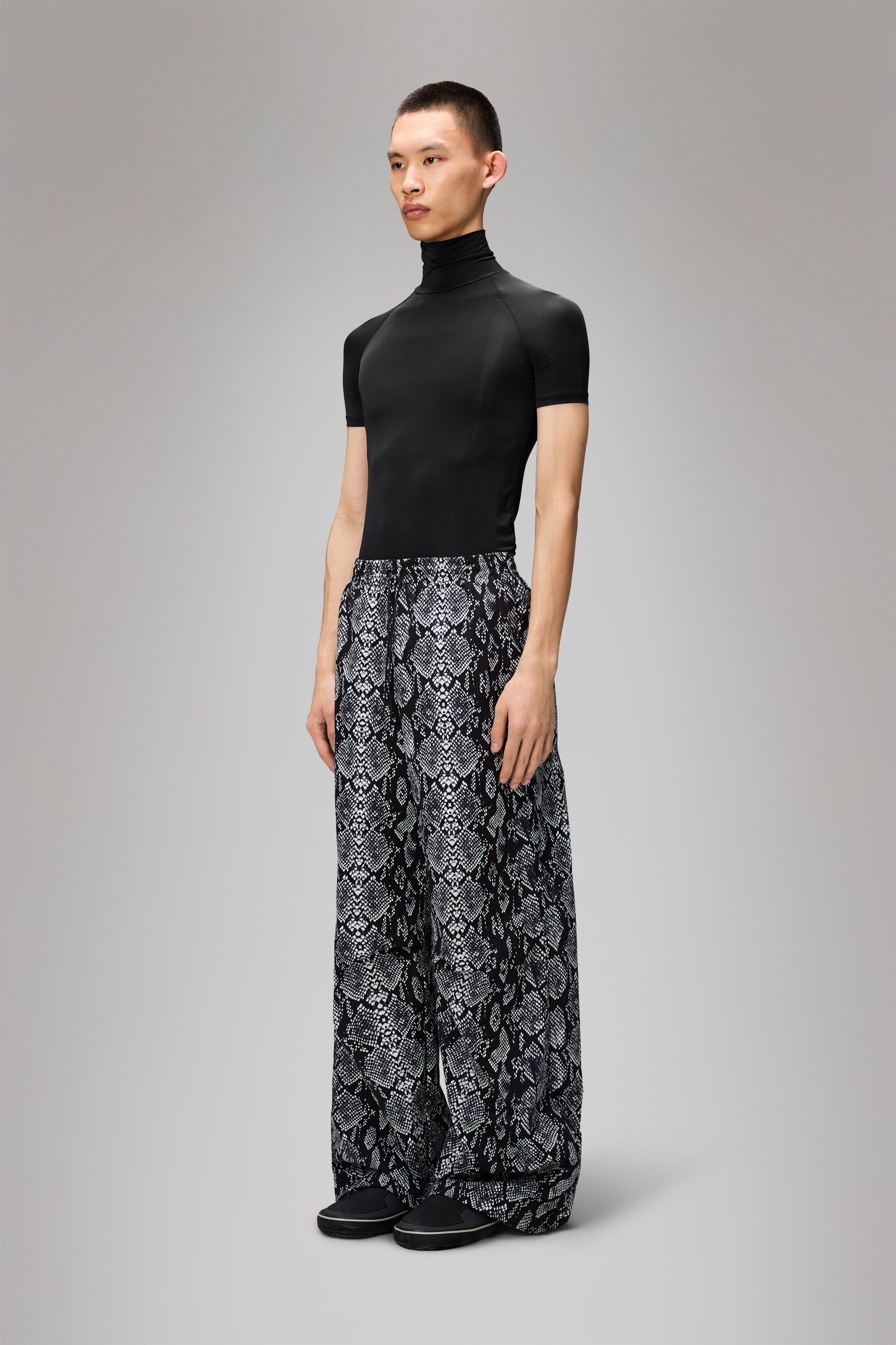 RAINS Snake Mito Pants Wide Black Pants