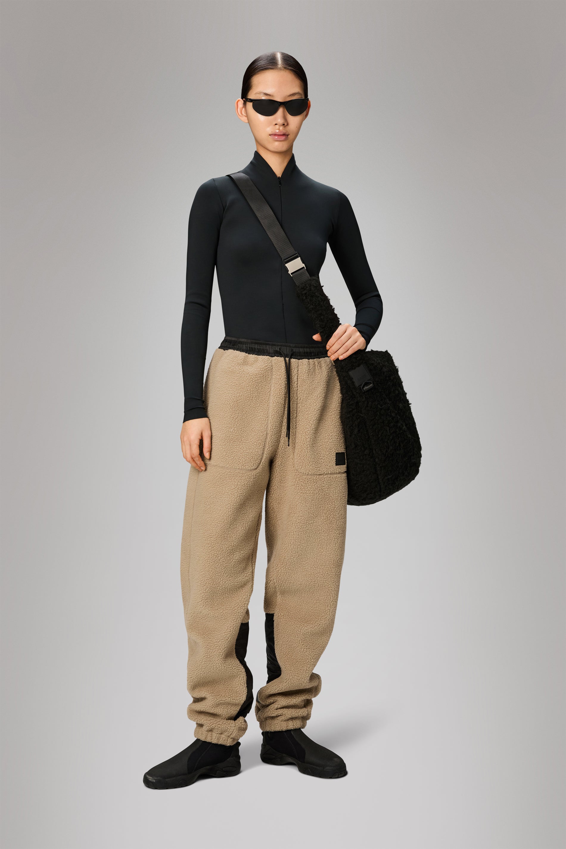 RAINS Yermo Fleece Pants Regular Beige Pants